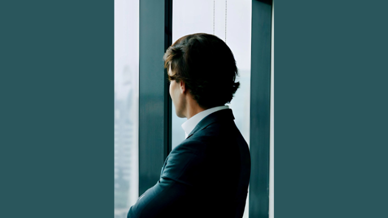 Aprendizados de quem fundou várias empresas: Quais padrões que se repetem? Ao analisar os aprendizados de quem fundou várias empresas, Ian dos Anjos Cunha destaca os padrões que se repetem entre empreendedores de sucesso.